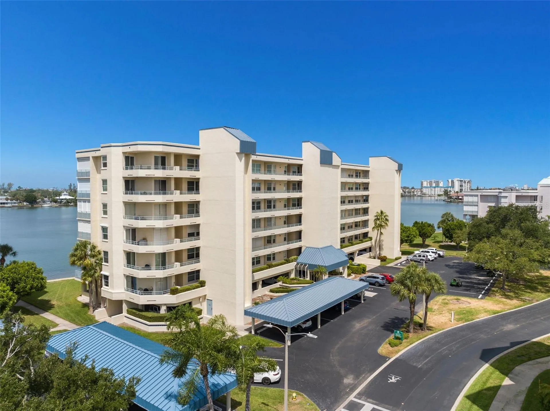 7984 Sailboat Key Boulevard S St Petersburg FL 33707