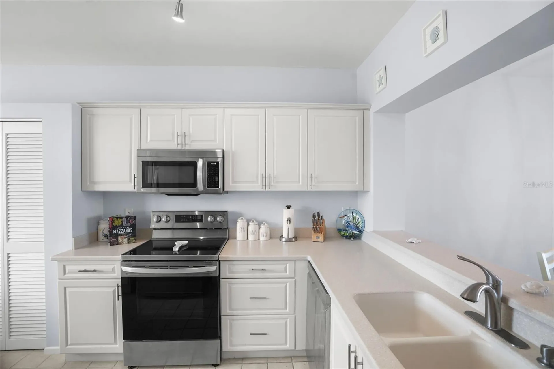 7984 Sailboat Key Boulevard S St Petersburg FL 33707