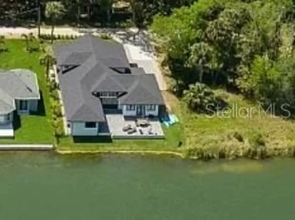 995 Stacy Lane New Smyrna Beach FL 32168