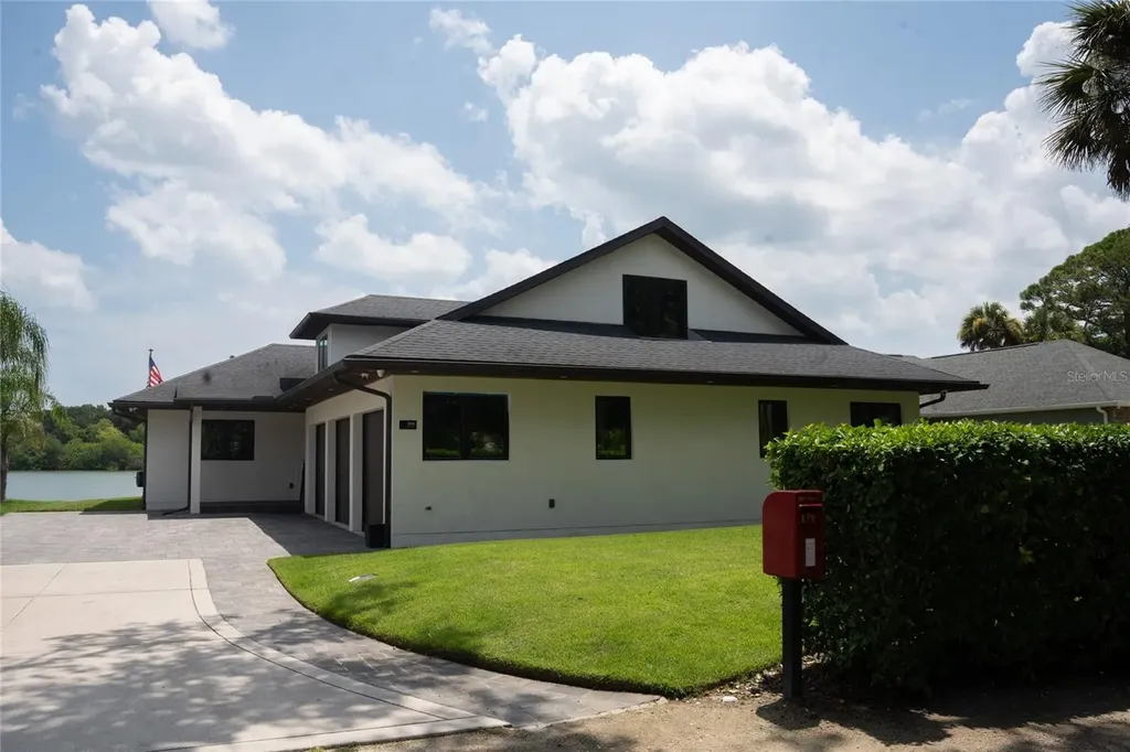 995 Stacy Lane New Smyrna Beach FL 32168