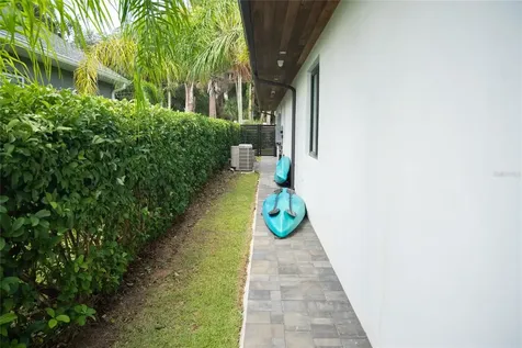 995 Stacy Lane New Smyrna Beach FL 32168