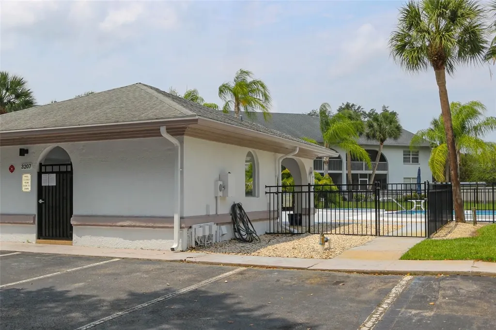 3203 Landmark Drive Clearwater FL 33761