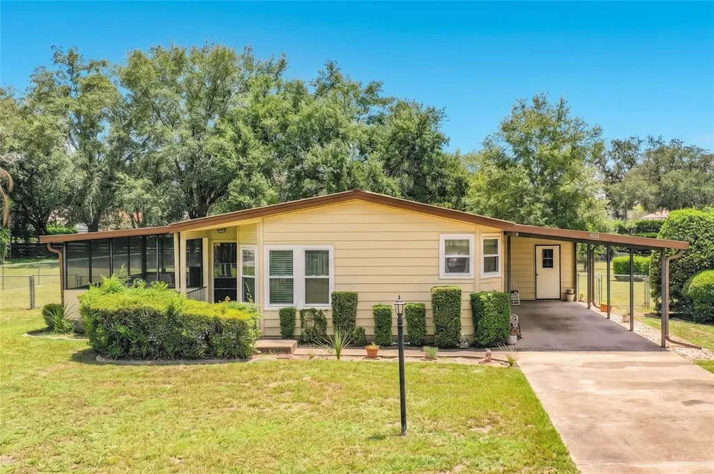 8233 County Road 109b Lady Lake FL 32159