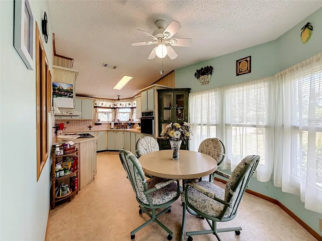 8233 County Road 109b Lady Lake FL 32159