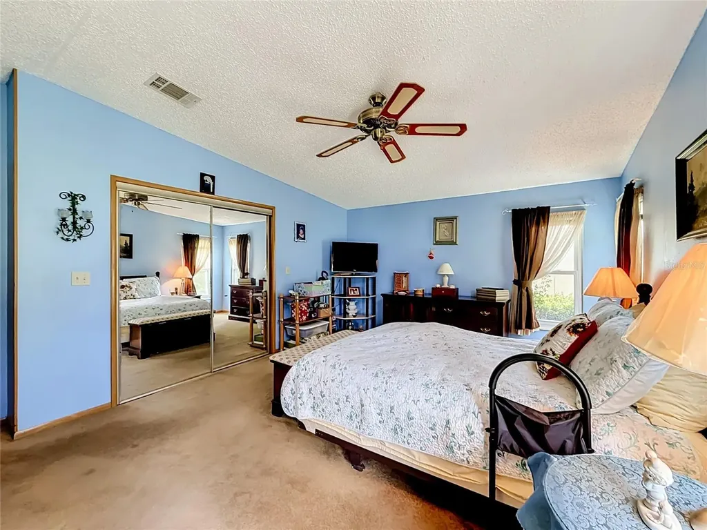 8233 County Road 109b Lady Lake FL 32159