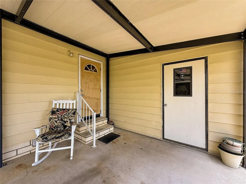 8233 County Road 109b Lady Lake FL 32159