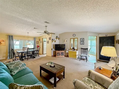 8233 County Road 109b Lady Lake FL 32159