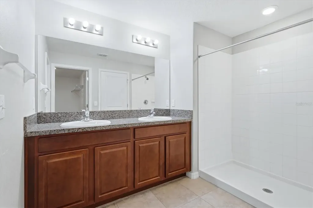6908 Trent Creek Drive Ruskin FL 33573