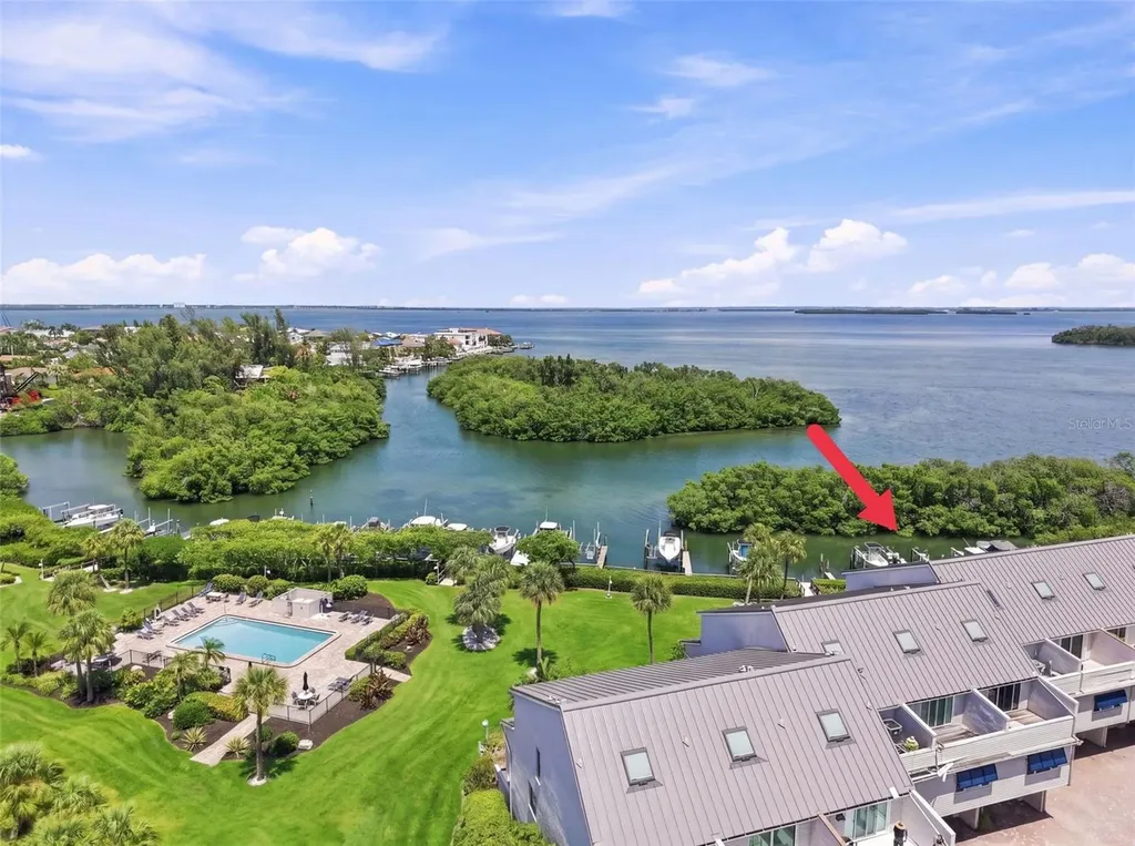 1375 Pinellas Bayway S Tierra Verde FL 33715