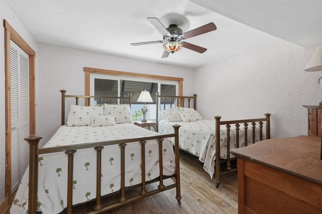 1375 Pinellas Bayway S Tierra Verde FL 33715