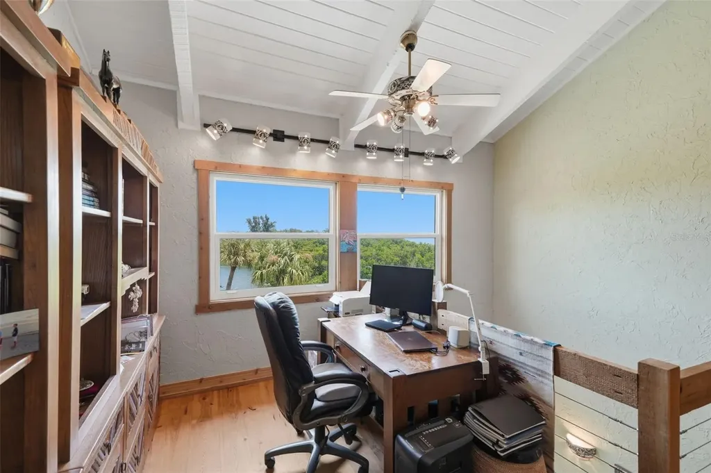 1375 Pinellas Bayway S Tierra Verde FL 33715