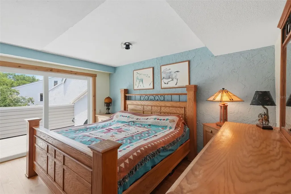 1375 Pinellas Bayway S Tierra Verde FL 33715