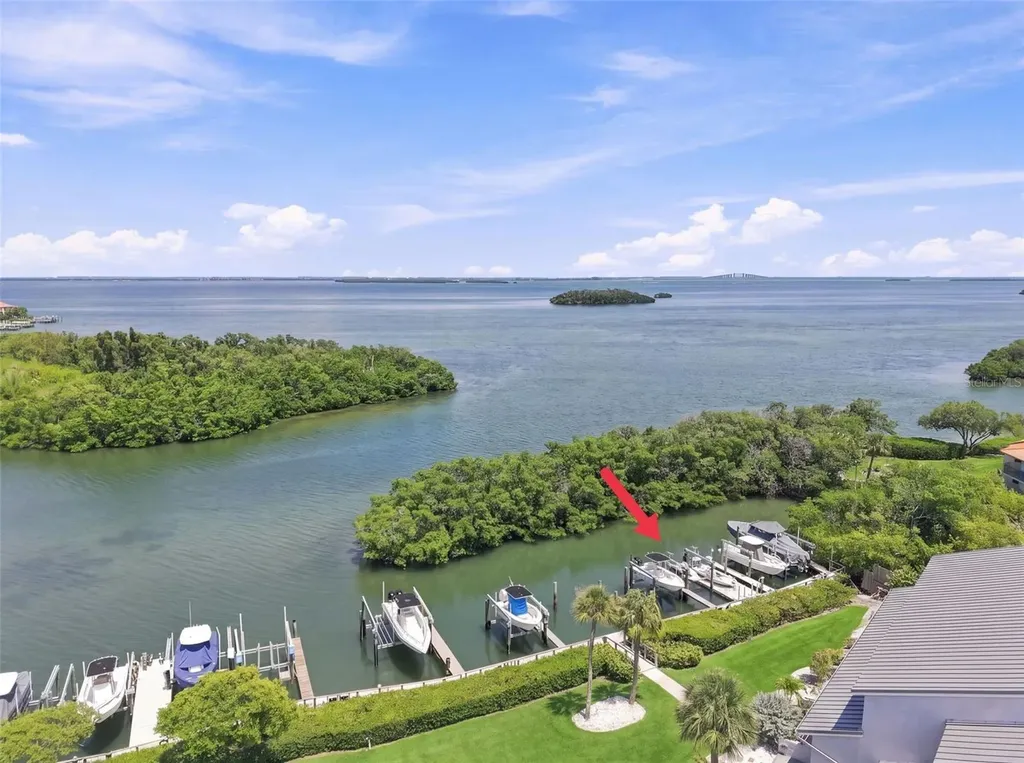 1375 Pinellas Bayway S Tierra Verde FL 33715