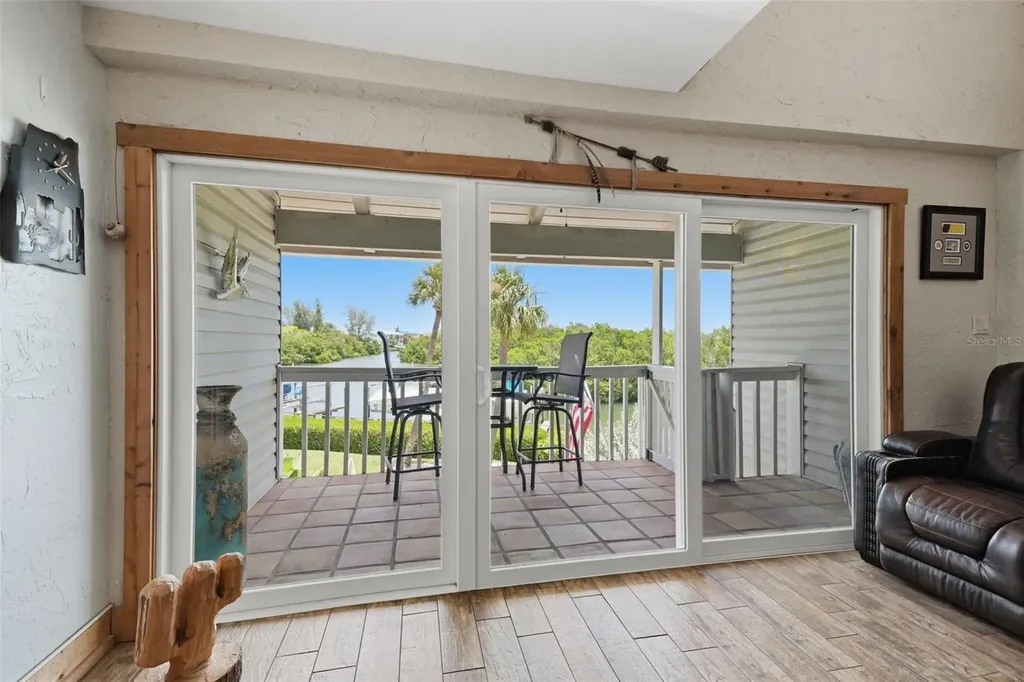 1375 Pinellas Bayway S Tierra Verde FL 33715