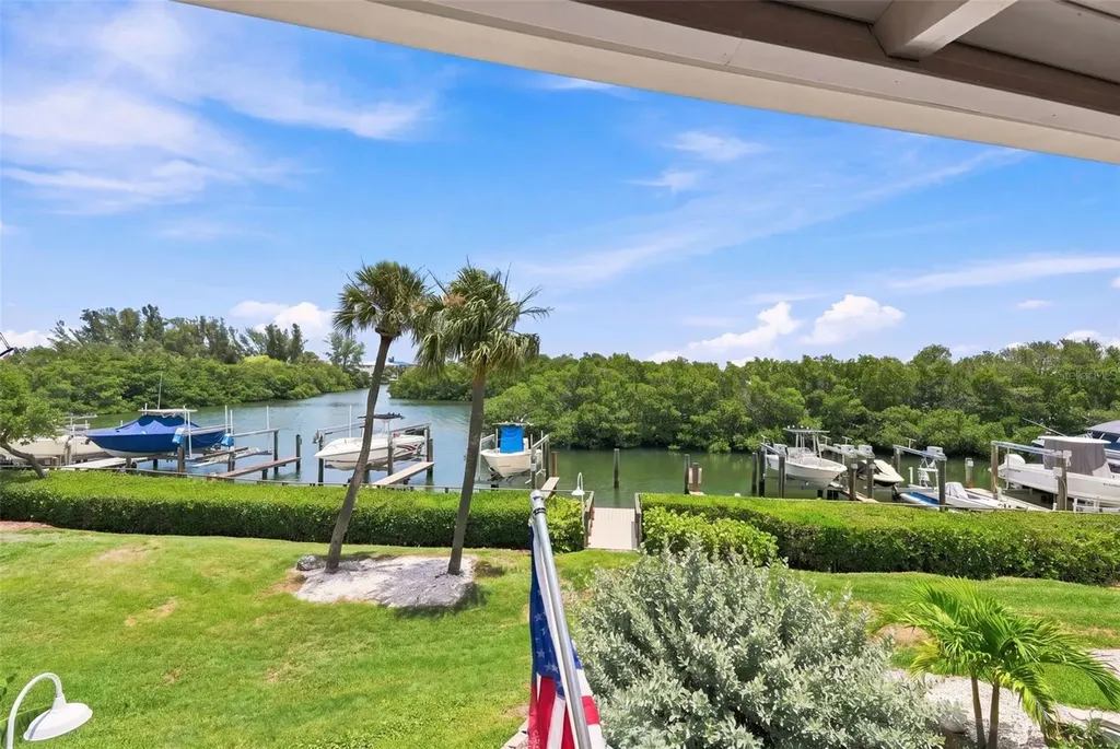 1375 Pinellas Bayway S Tierra Verde FL 33715