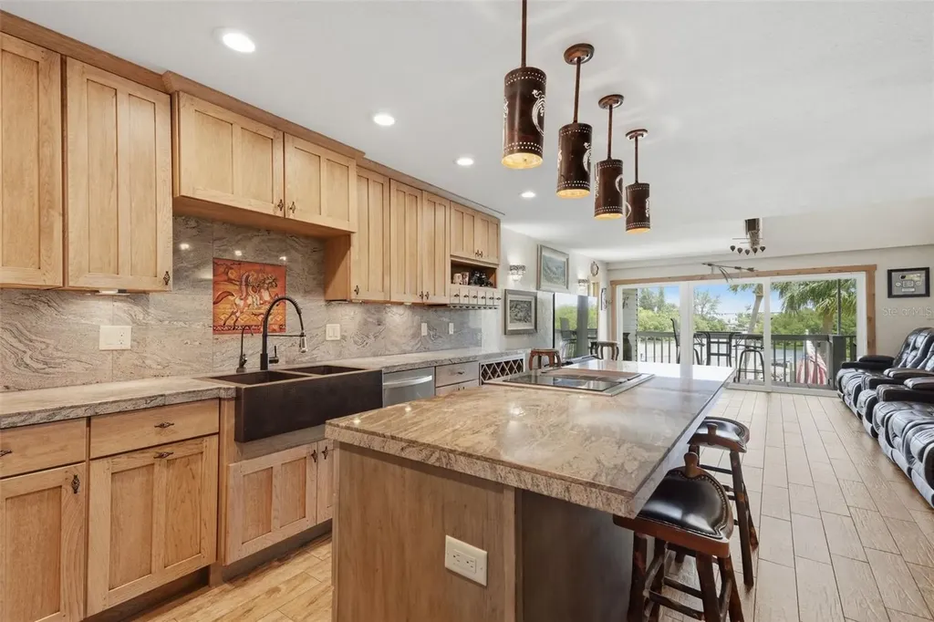 1375 Pinellas Bayway S Tierra Verde FL 33715