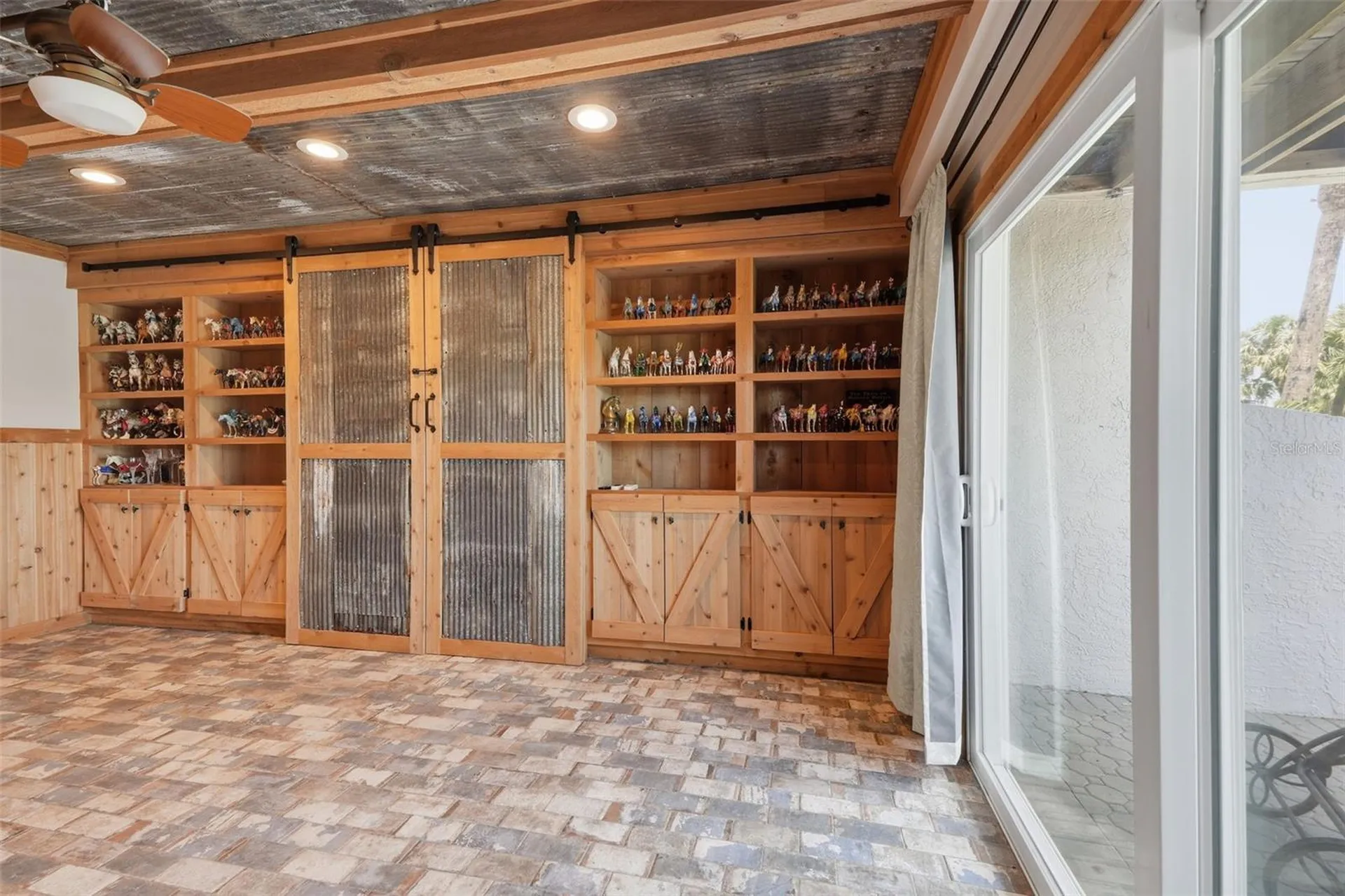 1375 Pinellas Bayway S Tierra Verde FL 33715