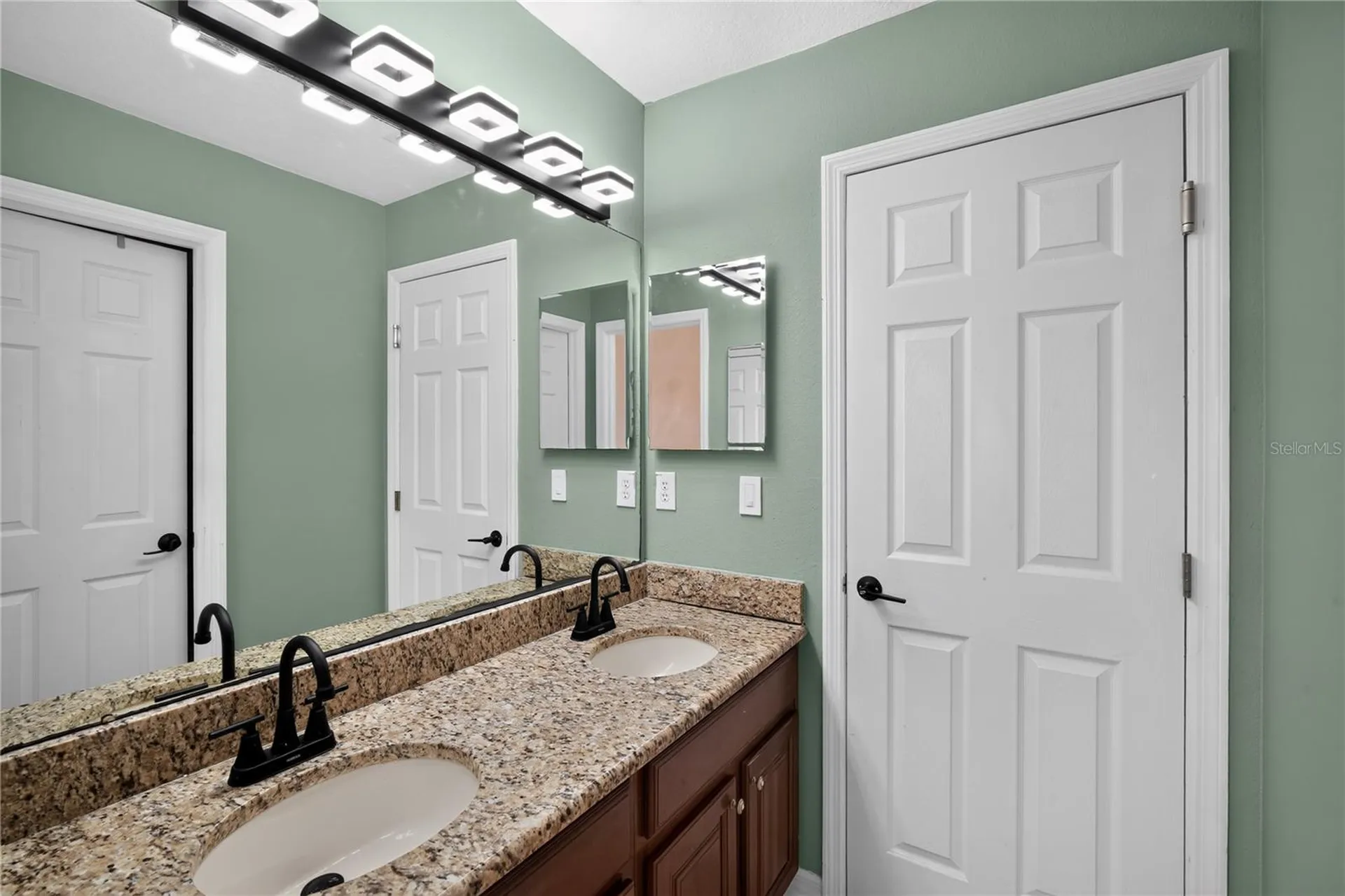 12209 Citrus Leaf Drive Gibsonton FL 33534