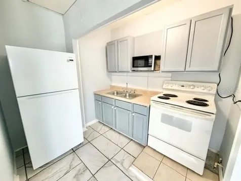 1084 Shepherd Avenue Deltona FL 32738