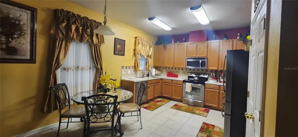 1424 Main Street Valrico FL 33594