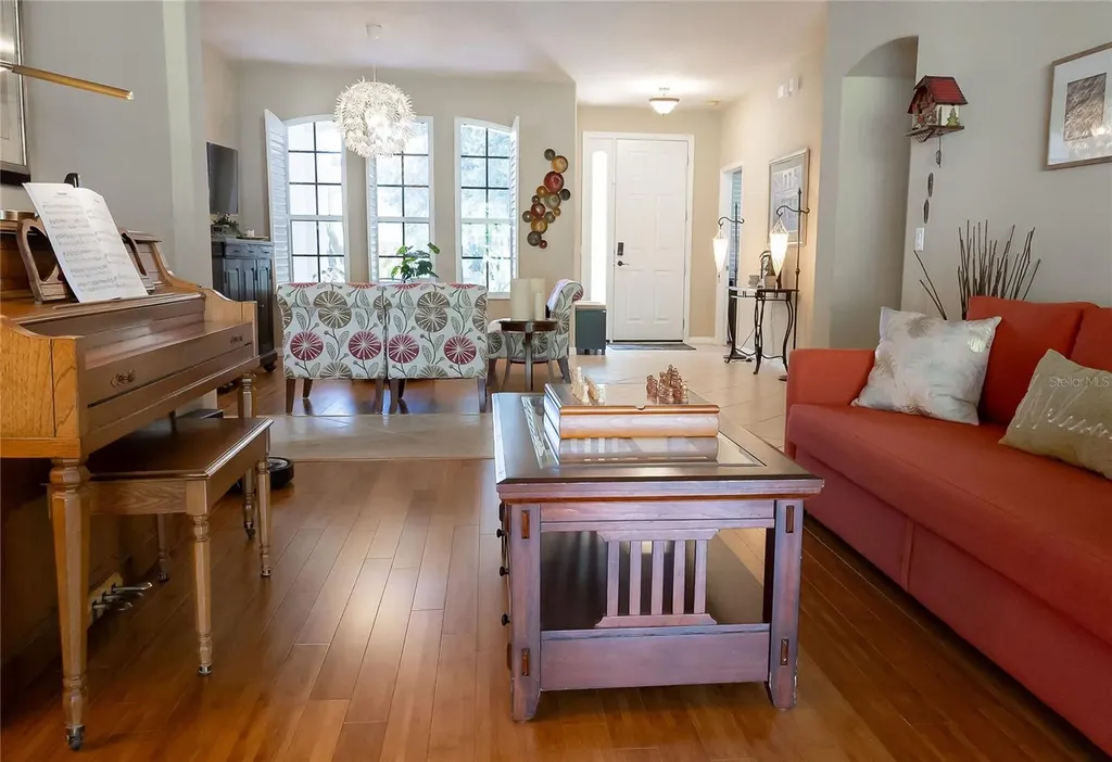 307 Carriage Oak Place Seffner FL 33584