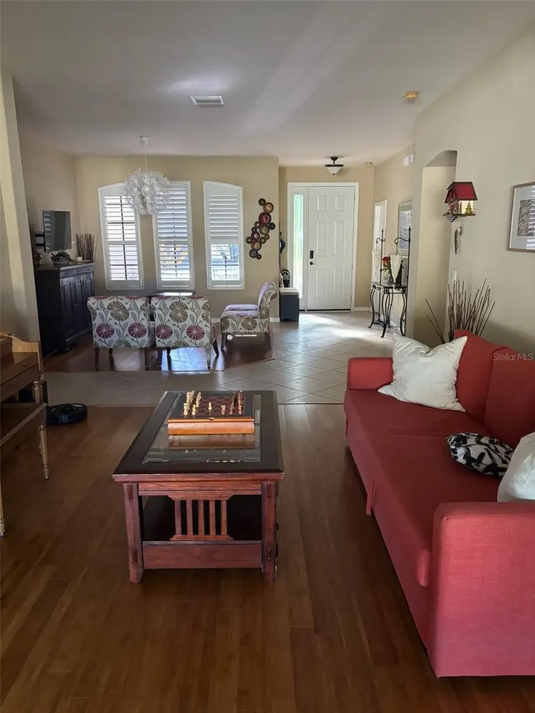 307 Carriage Oak Place Seffner FL 33584