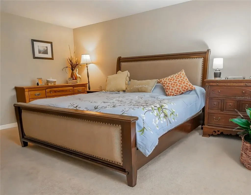 307 Carriage Oak Place Seffner FL 33584