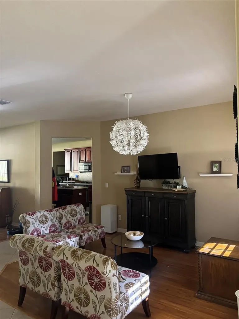 307 Carriage Oak Place Seffner FL 33584