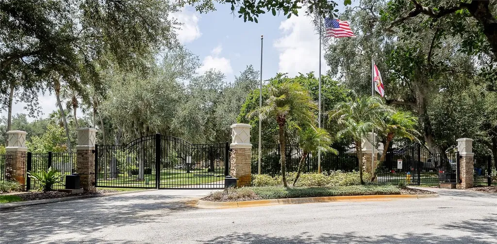 307 Carriage Oak Place Seffner FL 33584