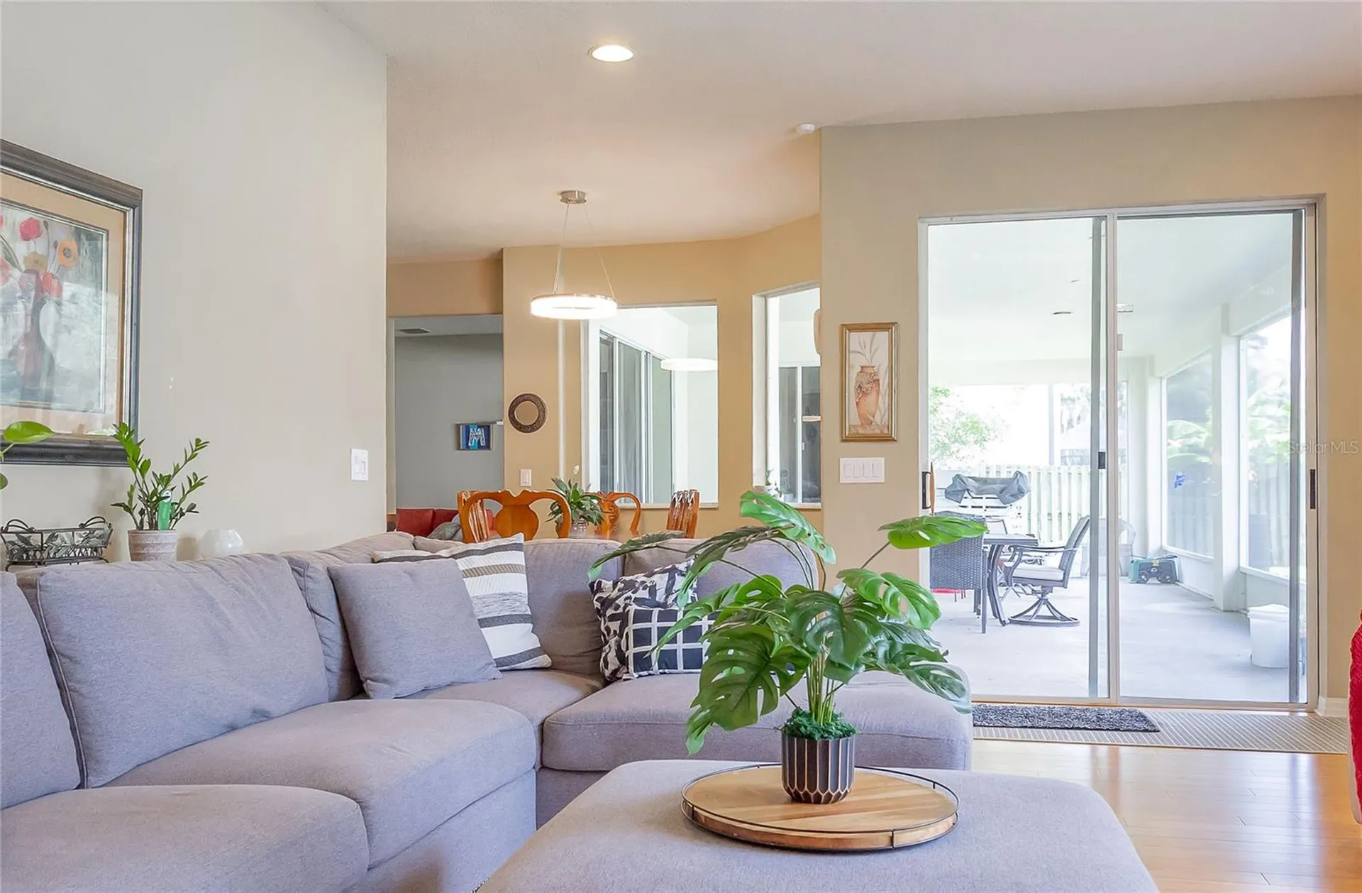 307 Carriage Oak Place Seffner FL 33584