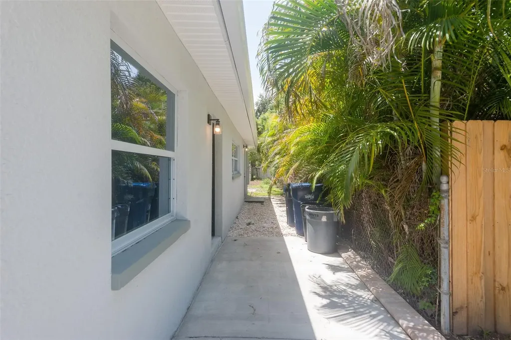 4220 W Union Street Tampa FL 33607