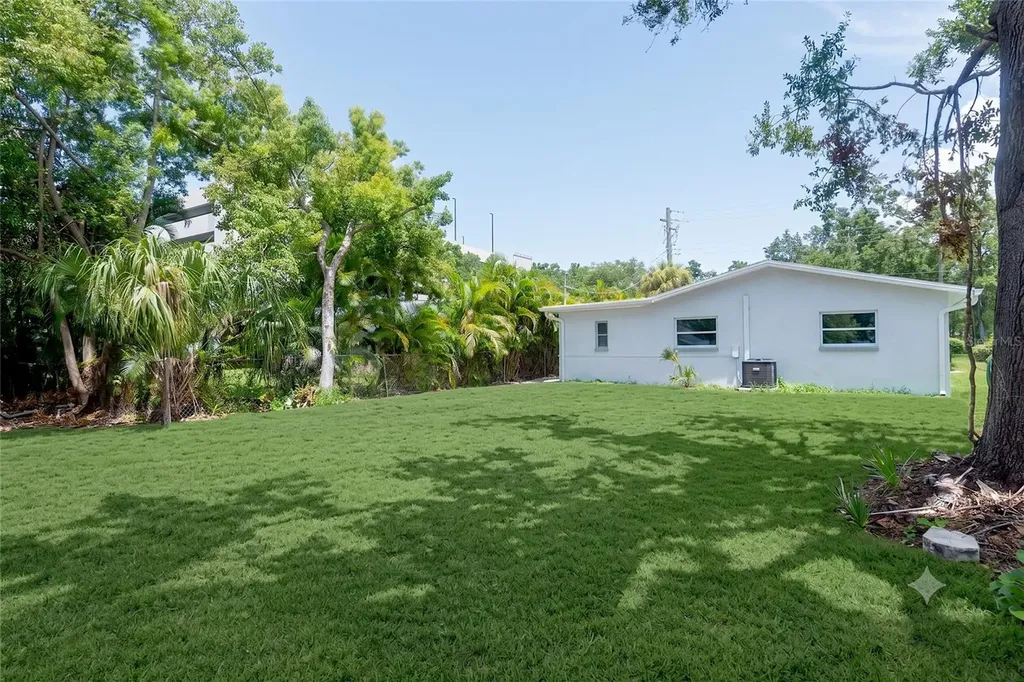 4220 W Union Street Tampa FL 33607