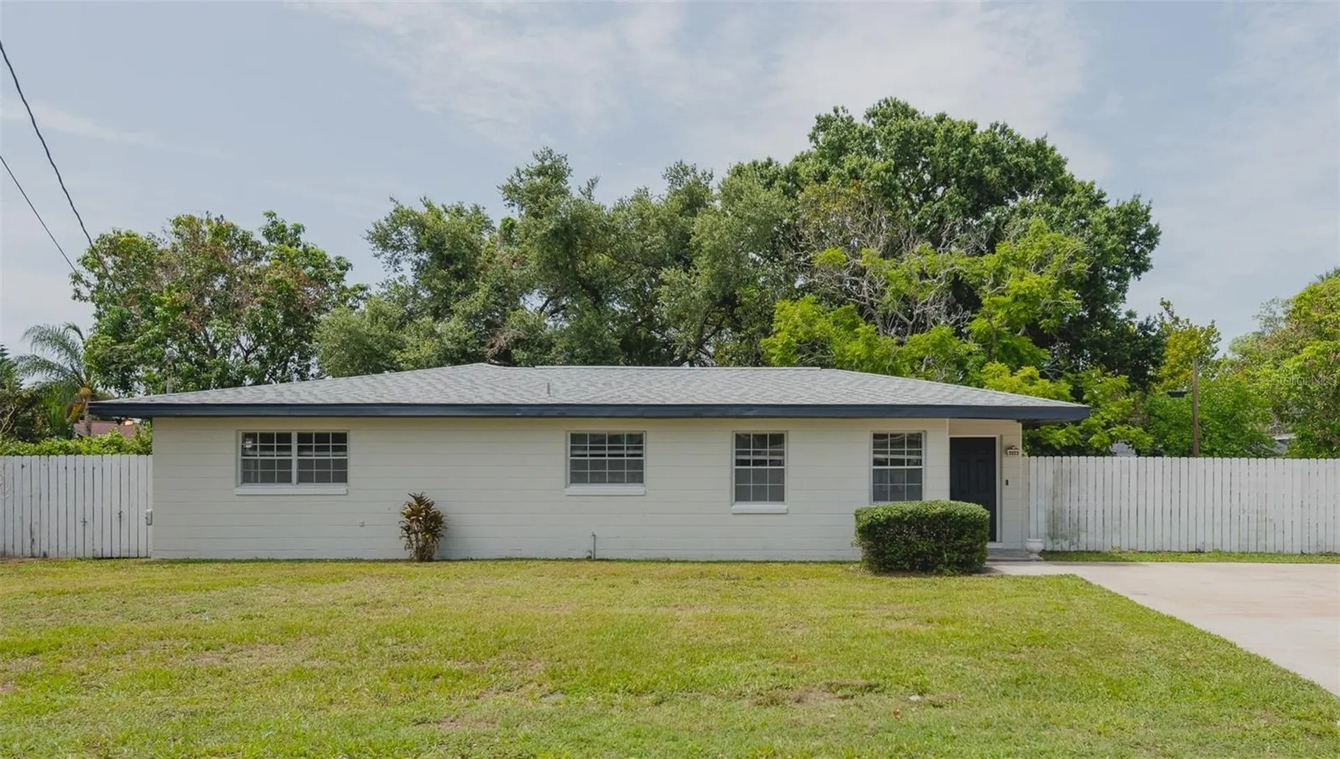 2421 Linsey Street Tampa FL 33605