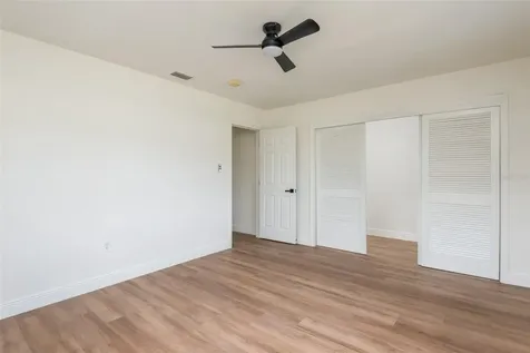 2421 Linsey Street Tampa FL 33605