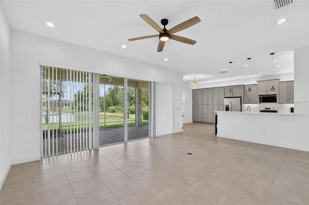 31142 Lindentree Drive Wesley Chapel FL 33543