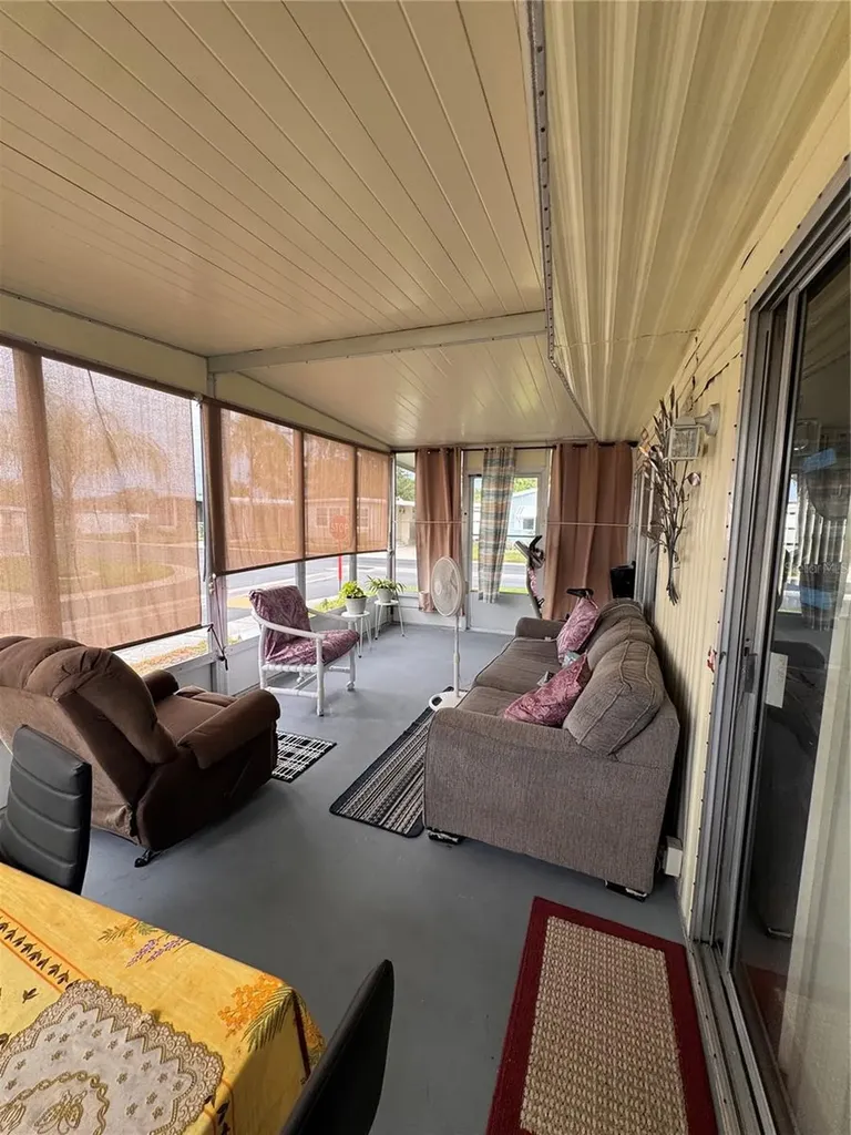 225 Dixie Lane Tarpon Springs FL 34689