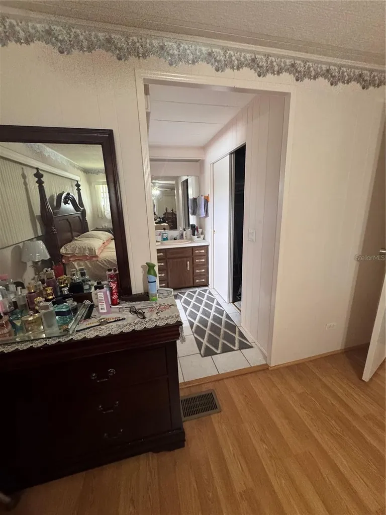 225 Dixie Lane Tarpon Springs FL 34689