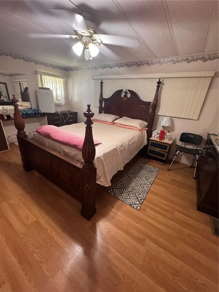 225 Dixie Lane Tarpon Springs FL 34689