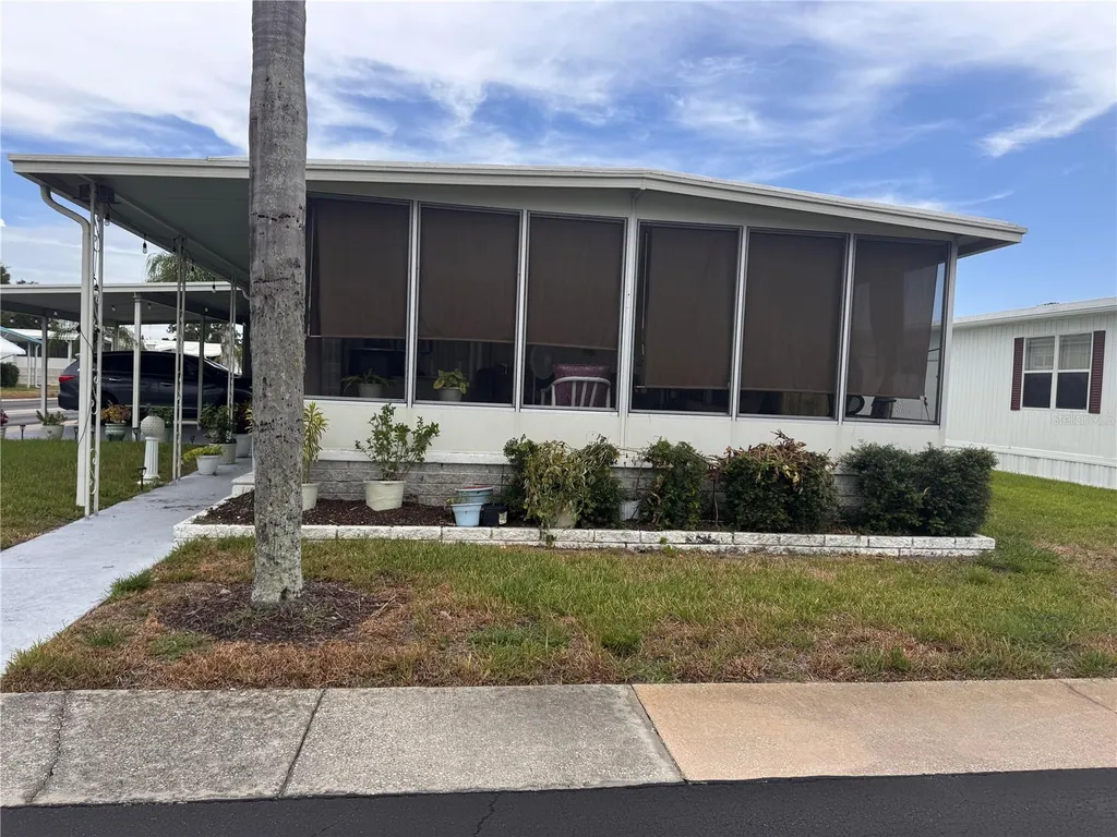 225 Dixie Lane Tarpon Springs FL 34689