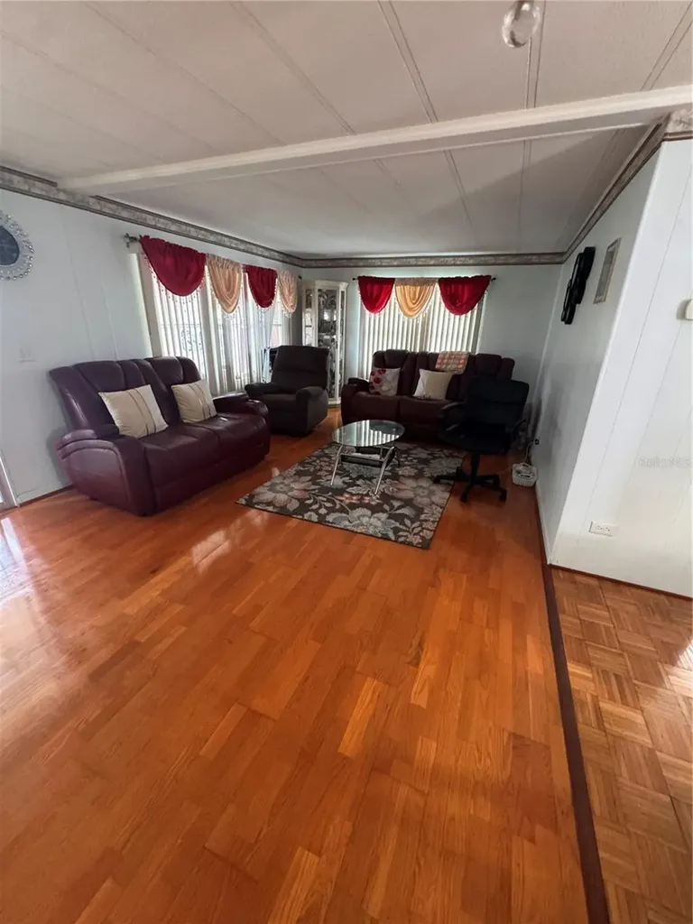 225 Dixie Lane Tarpon Springs FL 34689