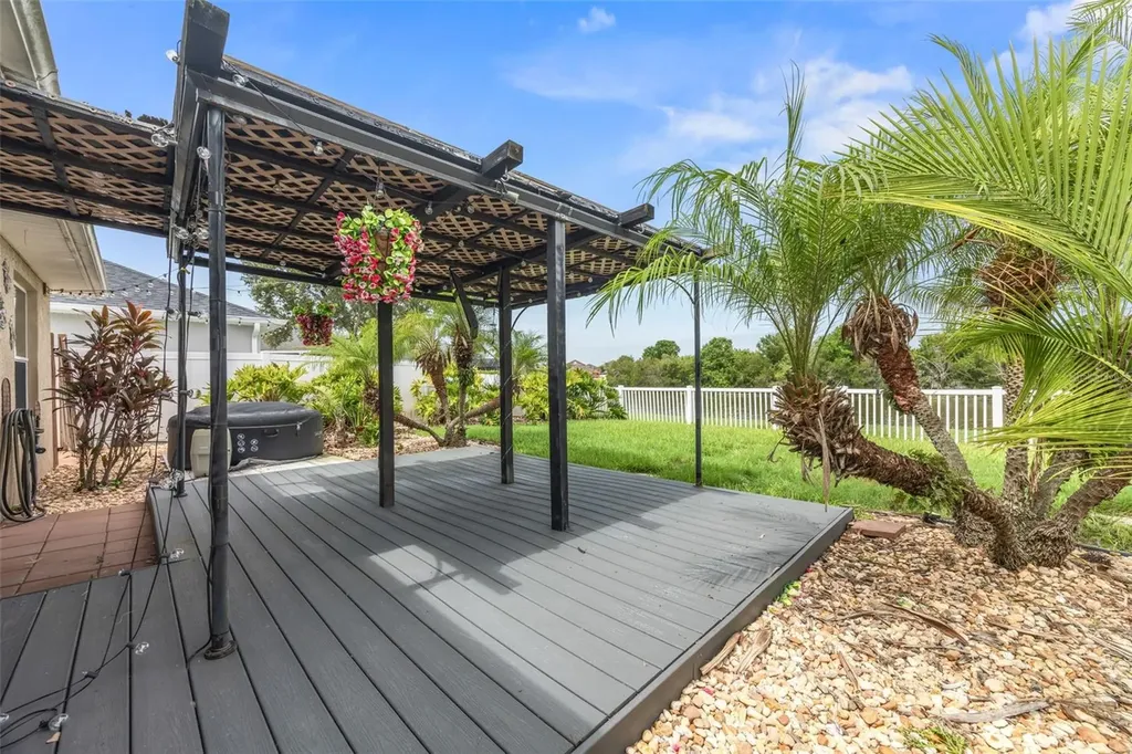 14358 Edinburgh Moor Drive Wimauma FL 33598