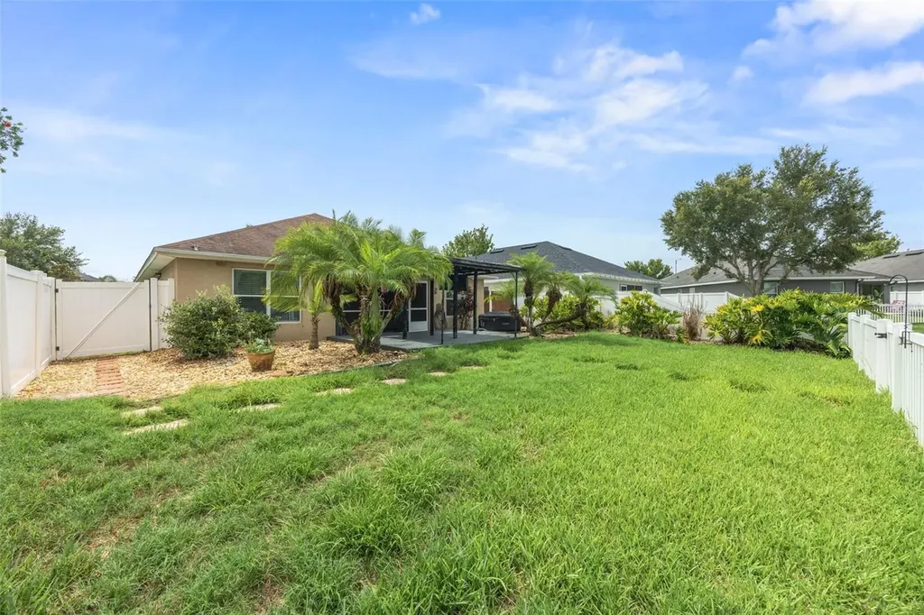 14358 Edinburgh Moor Drive Wimauma FL 33598