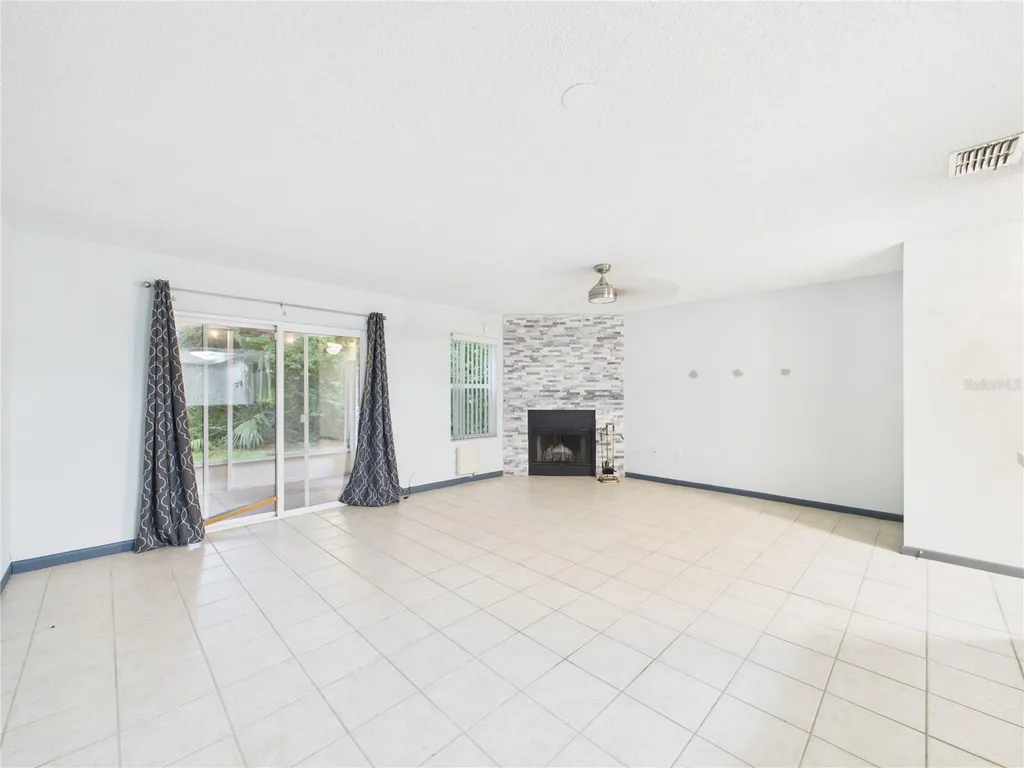11239 Cedar Hollow Lane Tampa FL 33618