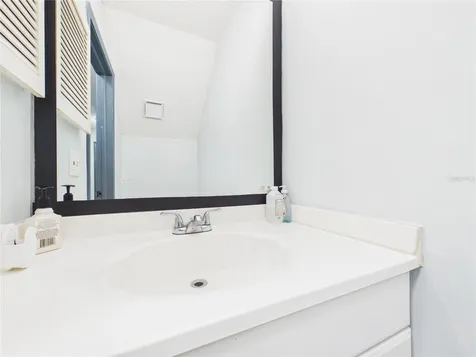 11239 Cedar Hollow Lane Tampa FL 33618