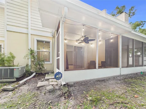 11239 Cedar Hollow Lane Tampa FL 33618