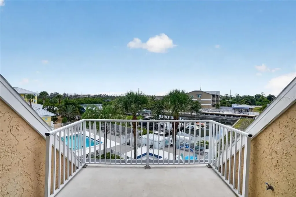 1950 Oregon Trail Englewood FL 34224