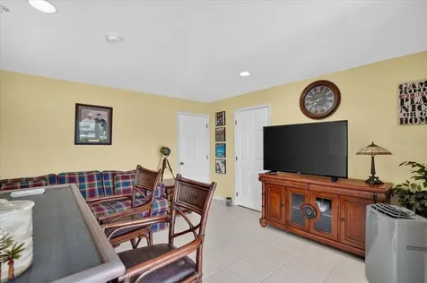 1950 Oregon Trail Englewood FL 34224