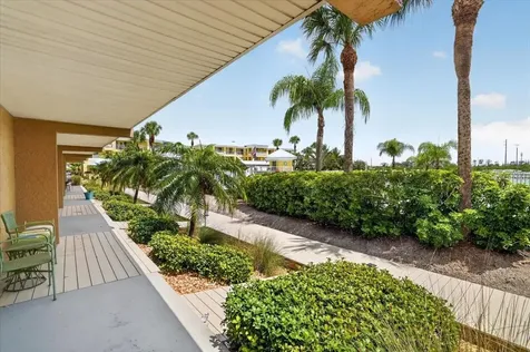 1950 Oregon Trail Englewood FL 34224