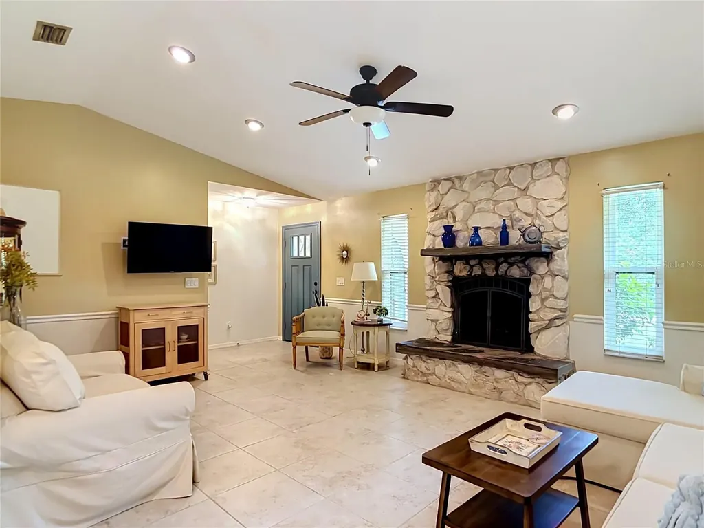 924 Phyllis Terrace Port Charlotte FL 33948