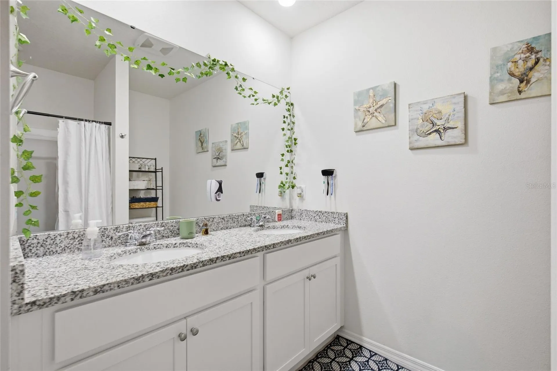 1452 Cumberland Avenue Davenport FL 33837
